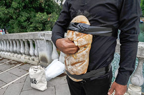Ali-AL-FATLAWI_Wathiq-AL-AMERI_IV2013_P03-_MG_5832-Infraction-Venezia-2013-photo-Roland-von-der-Emden